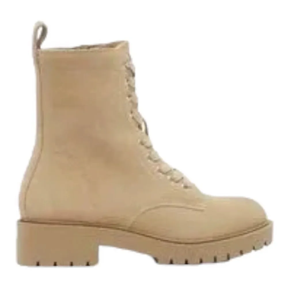 Steve Madden Women’s Checker Lug Sole Combat Boots in the Size 9.5M